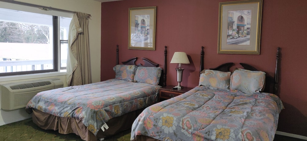 Point Pleasant Inn - photo 7
