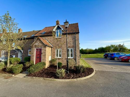 Bay Dream Part of the The Bay Filey Holiday Village with pool gym and direct beach access pub restaurant tennis and meadows walks