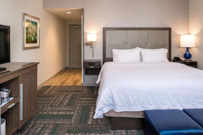 Hampton Inn & Suites North Huntingdon Irwin - photo 94