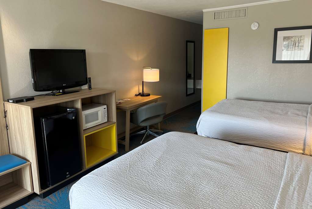 Days Inn by Wyndham Hays - photo 21