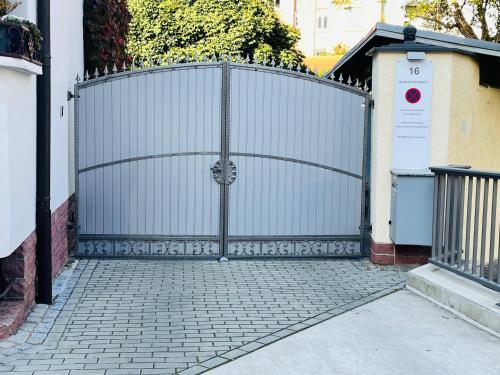 Altstadthaus Buddha in Erfurt, Germany