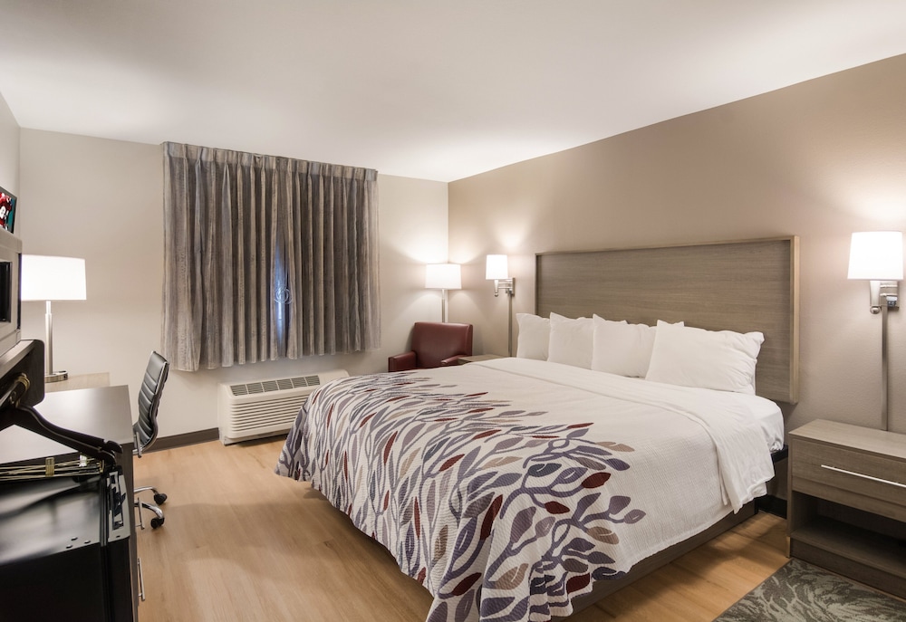Red Roof Inn Chester - photo 8