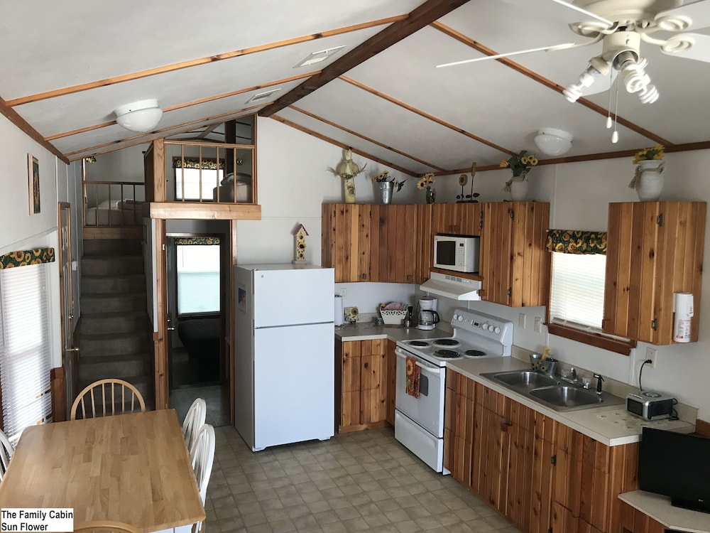 Top of the Hill RV Resort - photo 4
