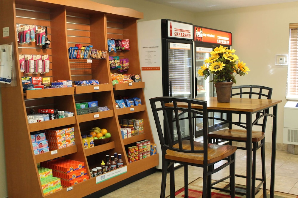 Candlewood Suites Wichita Airport by IHG - photo 24