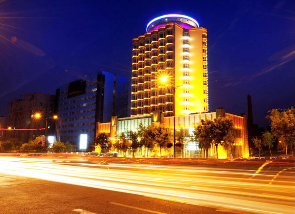 Ramada Changchun - carbon neutral hotel in Changchun