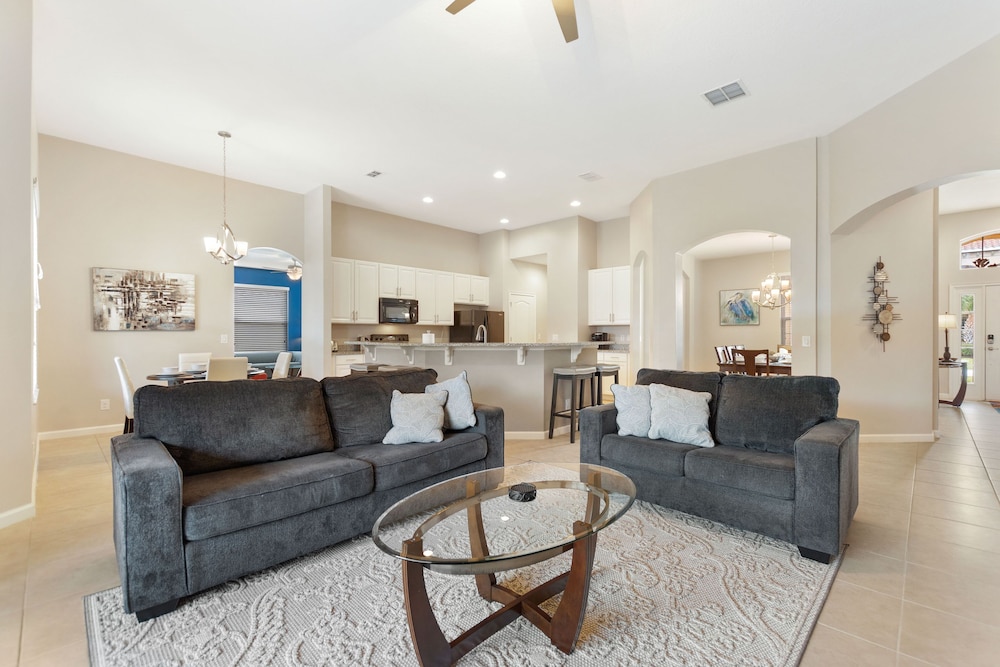 Breathe Easy at Solterra Resort by Shine Villas condo - photo 26
