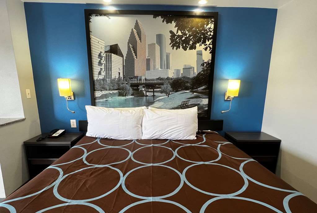 Super 8 by Wyndham Houston North I 45 - photo 19