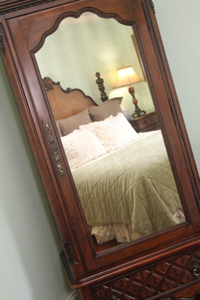 Hillwinds Inn - photo 13