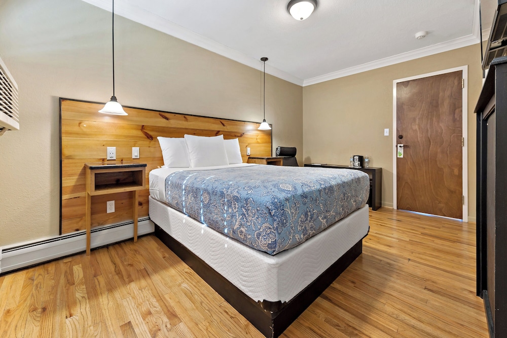 The Monte Vista Hotel - photo 22