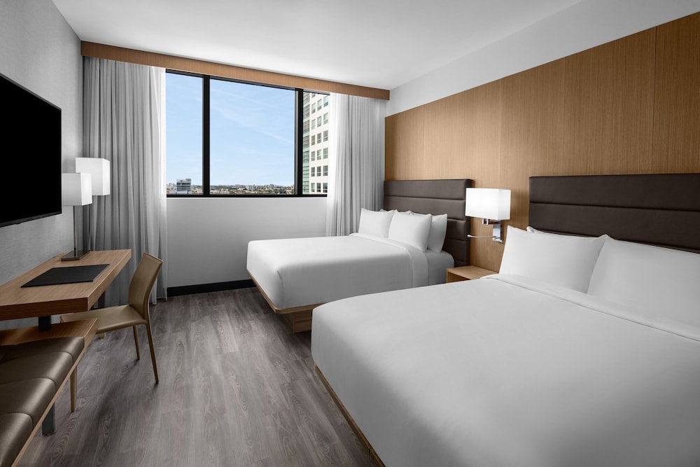 AC Hotel by Marriott Miami Brickell - photo 12