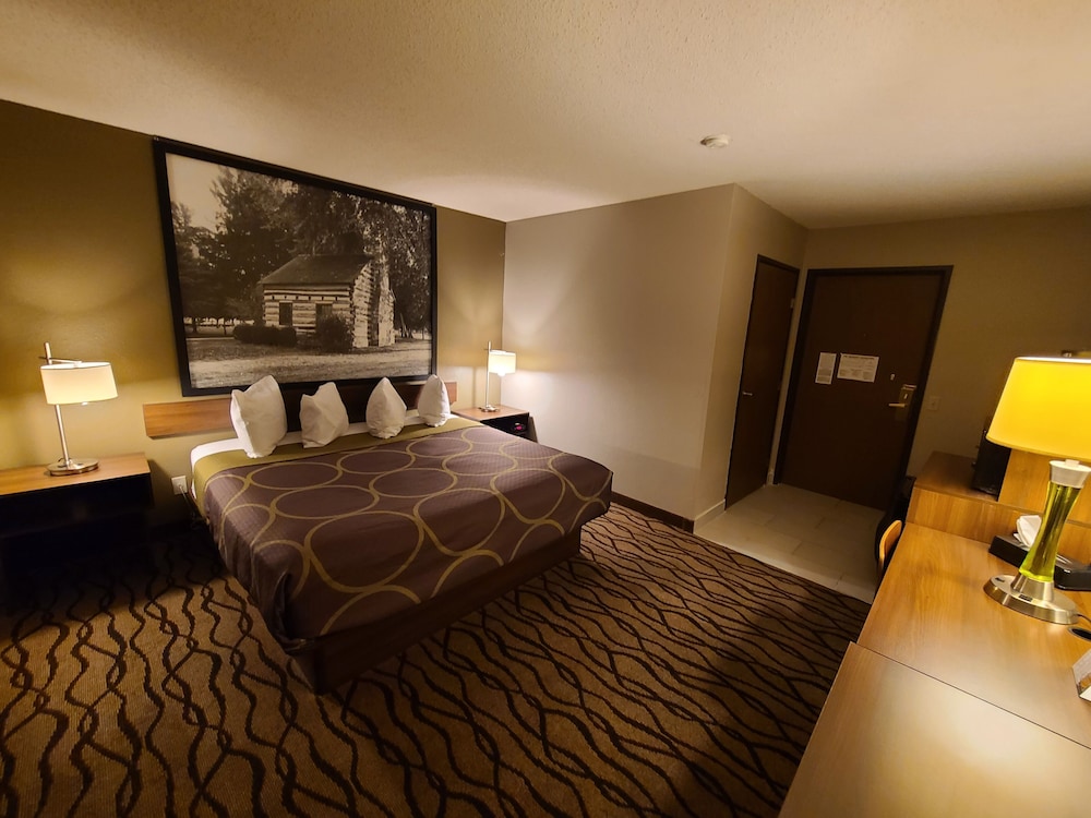 Super 8 by Wyndham Bedford - photo 8