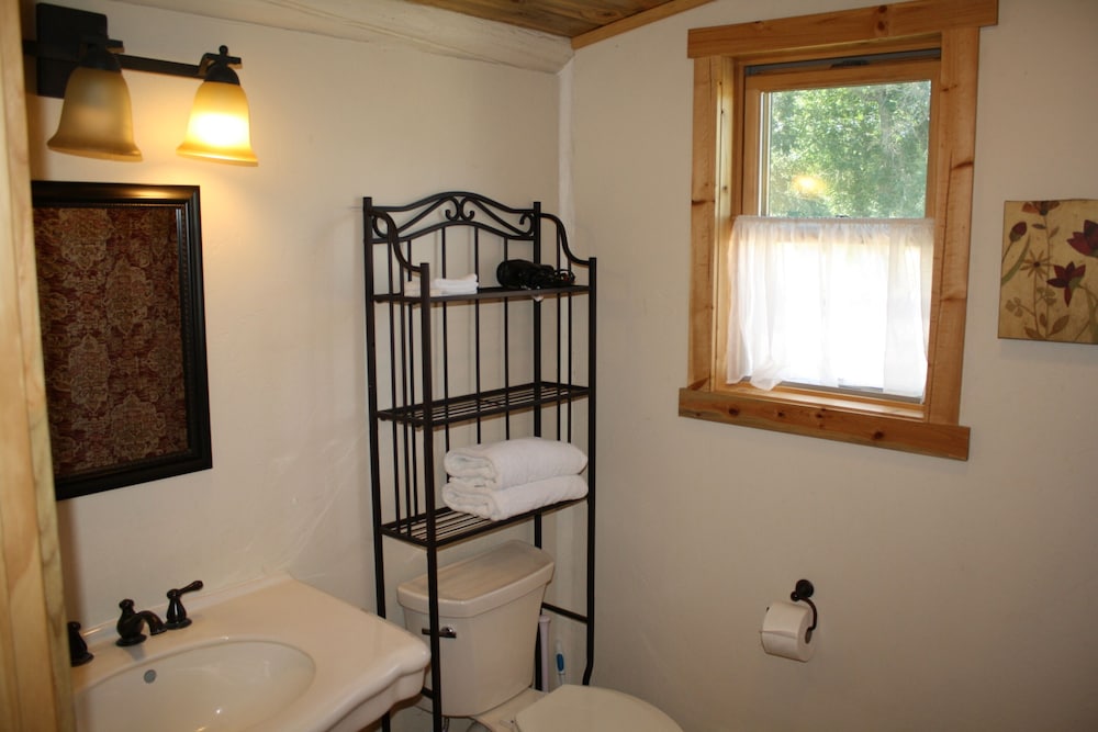 The Historic Wapiti Lodge - photo 73
