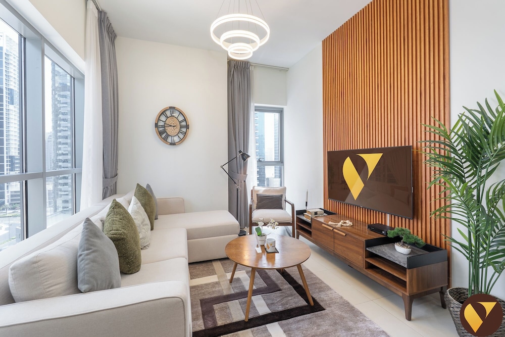 Vogue Downtown near Dubai Mall Burj Khalifa — 4-Star Luxury Hotel in Dubai, United Arab Emirates