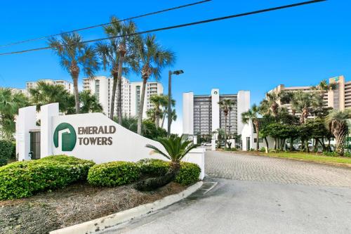 Emerald Towers 0603 - last minute hotel in Destin