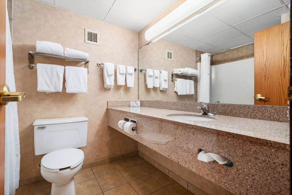 Ramada by Wyndham Sioux Falls Airport Waterpark & Event Ctr - photo 52