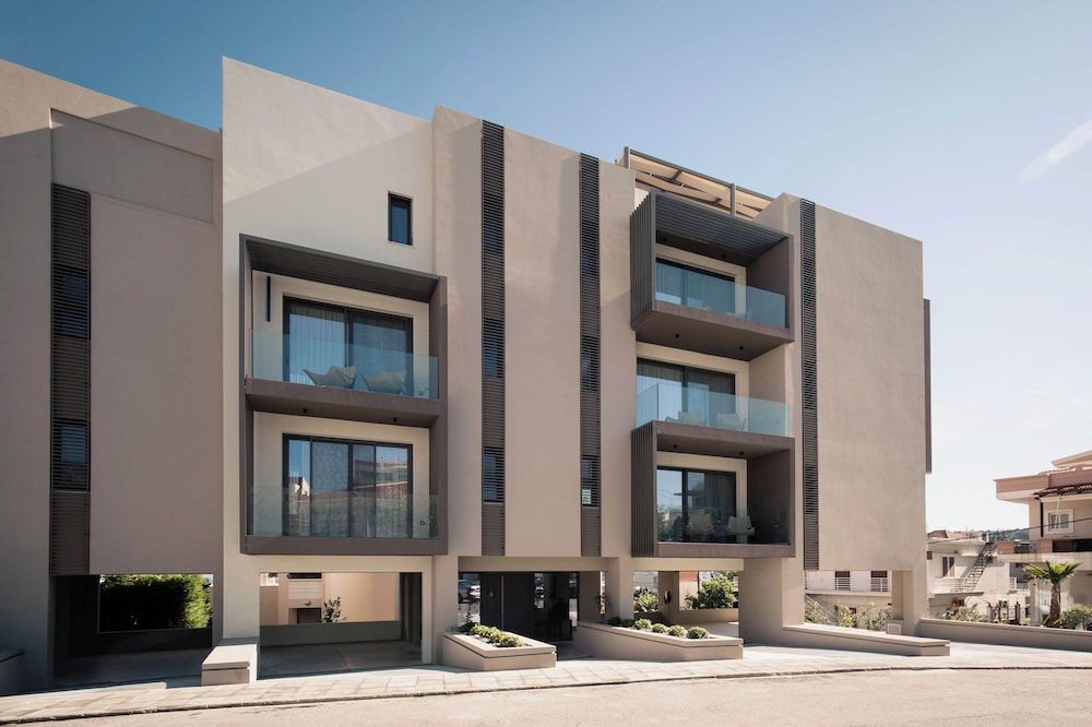 Chania Elegance Suites - carbon neutral hotel in Chania