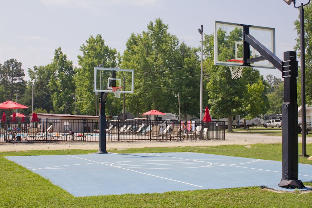 Chesapeake Bay RV Resort Thousand Trails Campground - photo 25