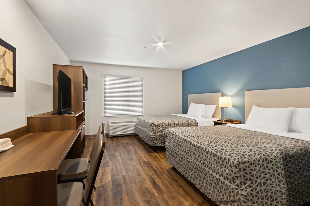 Woodspring Suites Tolleson Phoenix West - photo 19
