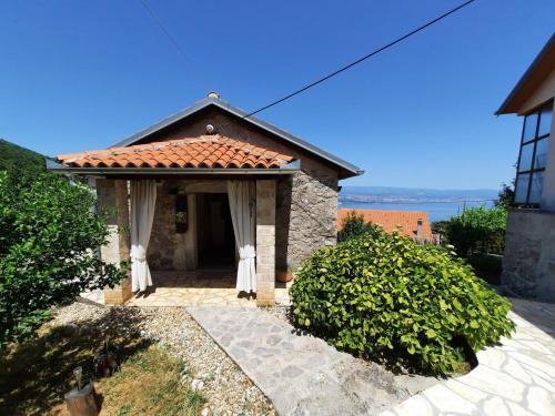 Stone House in Dobrec with Sea Views — 4-Star Luxury Hotel in Lovran, Croatia