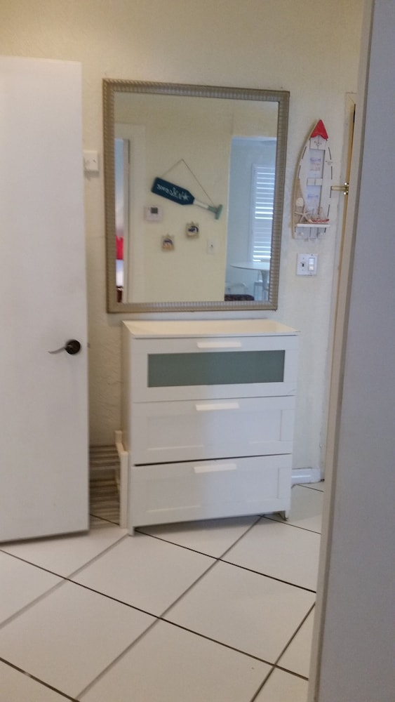 Hollywood Beach Resort One Bedroom Ocean View - photo 4