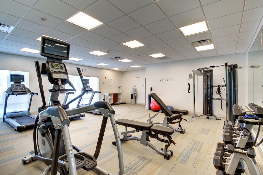 Holiday Inn Express & Suites Galesburg by IHG - photo 33