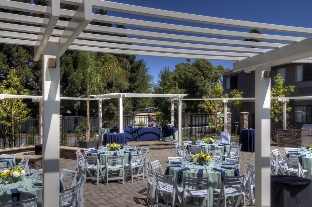Maple Tree Inn - photo 35