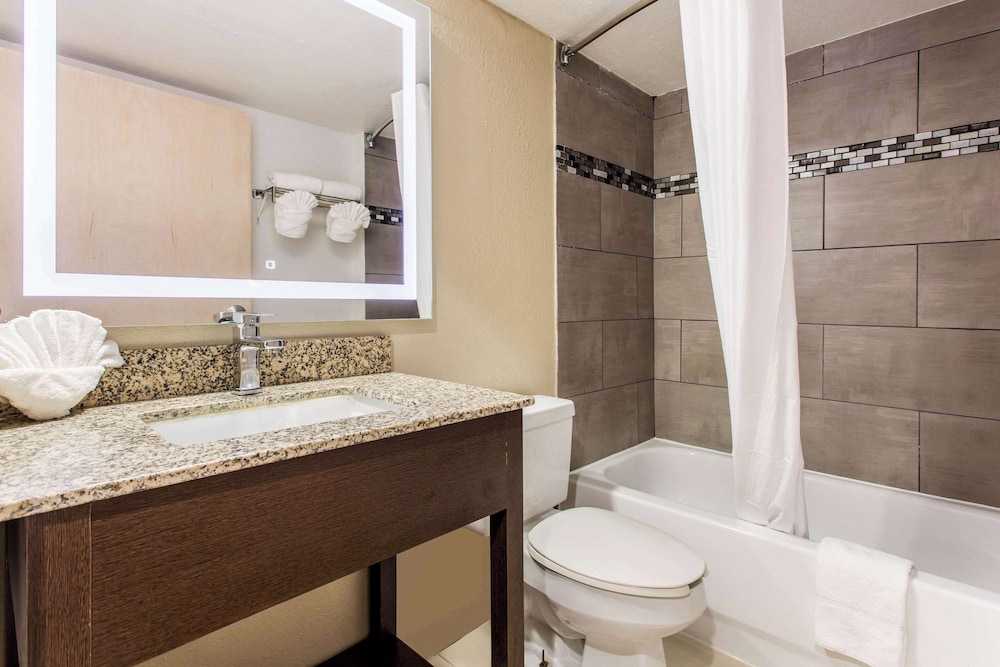 Quality Inn & Suites Myrtle Beach near Outlets - photo 15