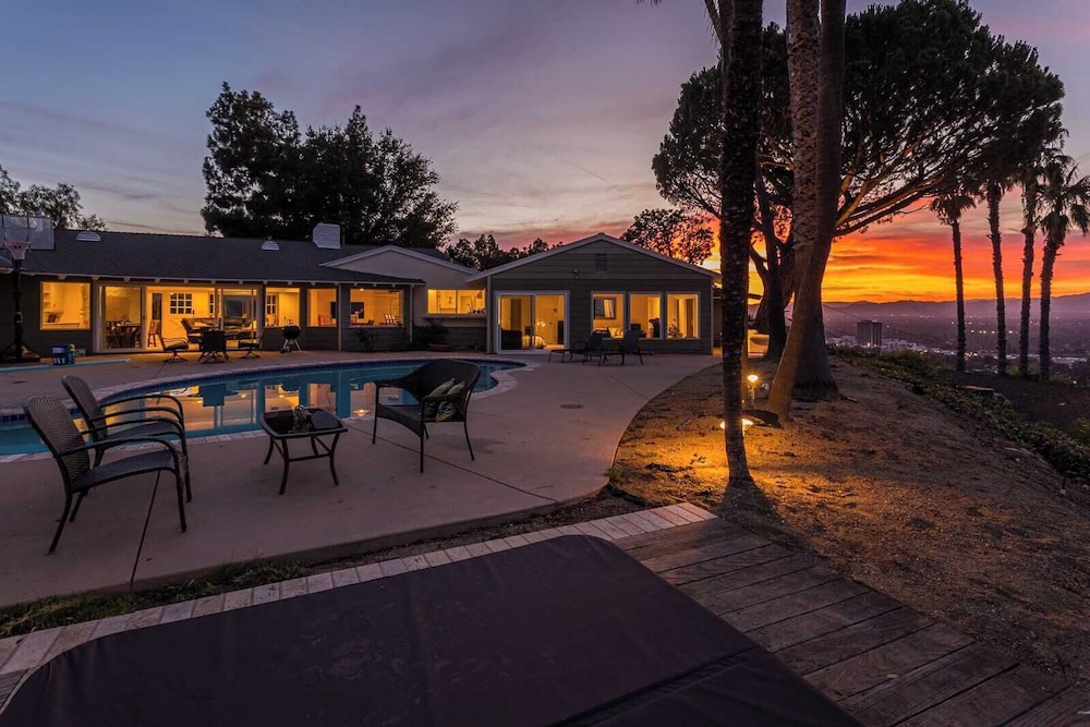 Oak Hills by Avantstay Panoramic View Pool Spa - photo 48