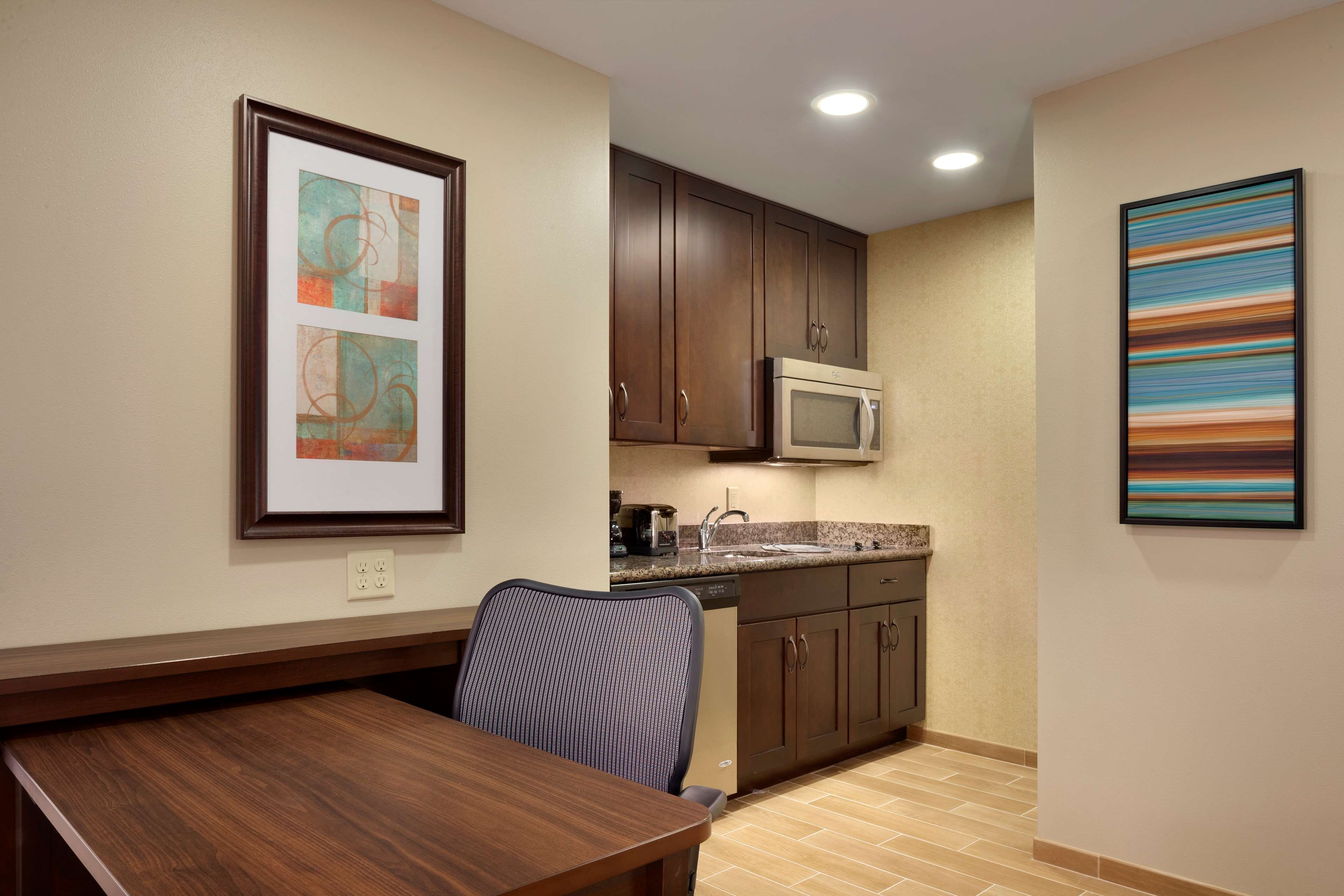 Homewood Suites by Hilton Kalamazoo Portage - photo 36