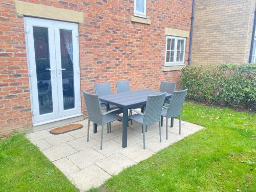 Arthurs Retreat Part of the The Bay Filey Holiday Village with pool gym and direct beach access pub restaurant tennis and meadows walks