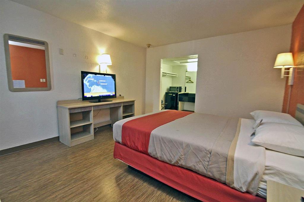 Motel 6 Sallisaw OK - photo 6