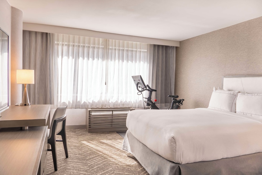 Orange County Hotel - photo 13