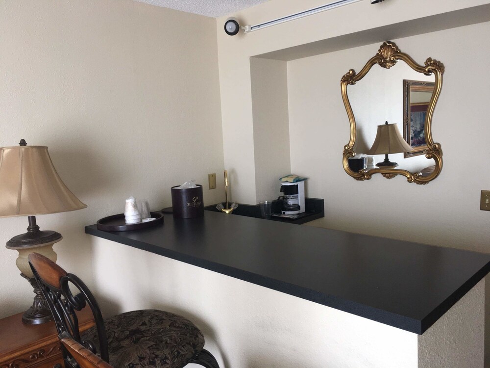 Best Western Plus Wausau Tower Inn - photo 18