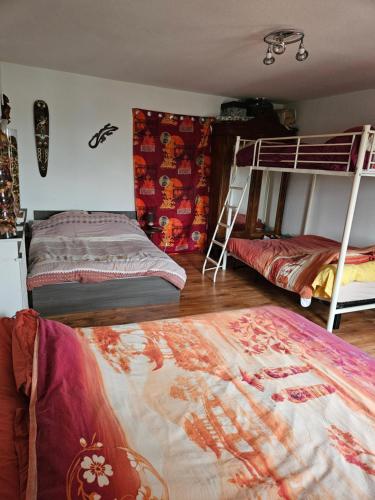 La Meute - last minute hotel in Unknown City