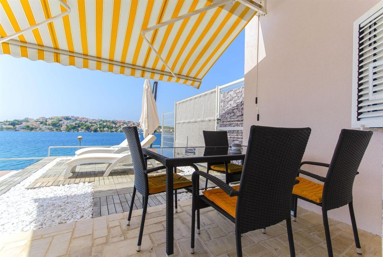 Apartment Mirjana — 4-Star Luxury Hotel in Rogoznica, Croatia
