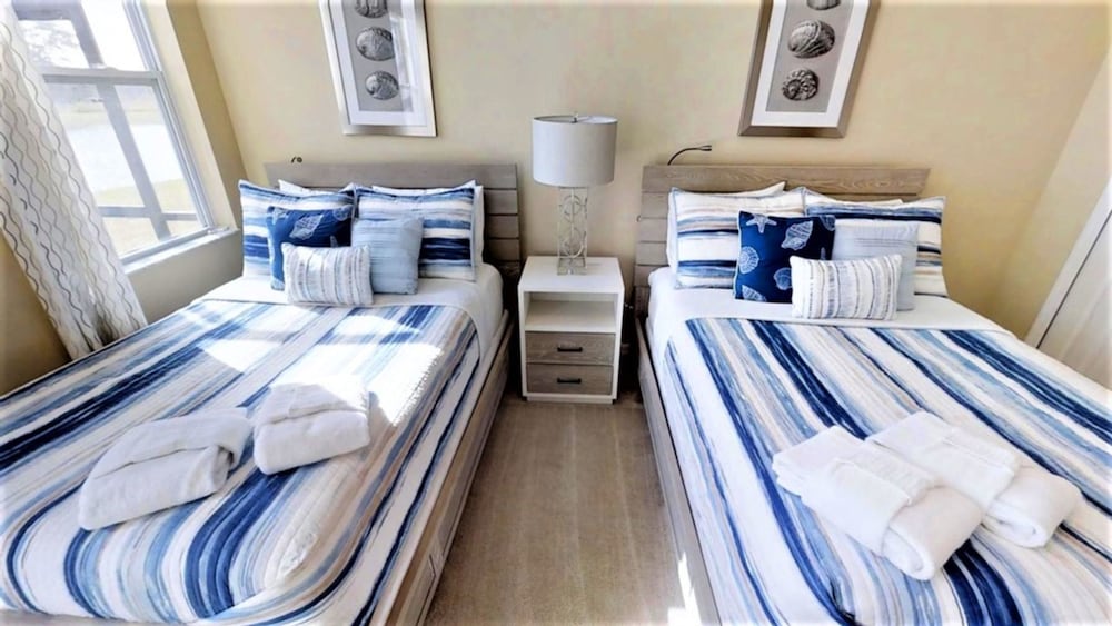 Golden Palms Vacation Resort Eight bedroom - photo 8