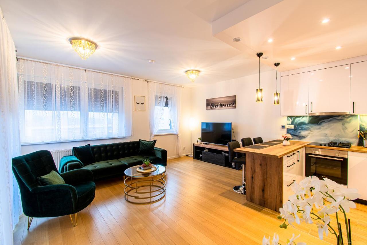 Flexible Selfcheckins 38 Zagreb Garage Loggia New Luxury — 4-Star Luxury Hotel in Zagreb, Croatia