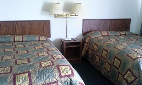 Relax Inn Ranger - photo 12