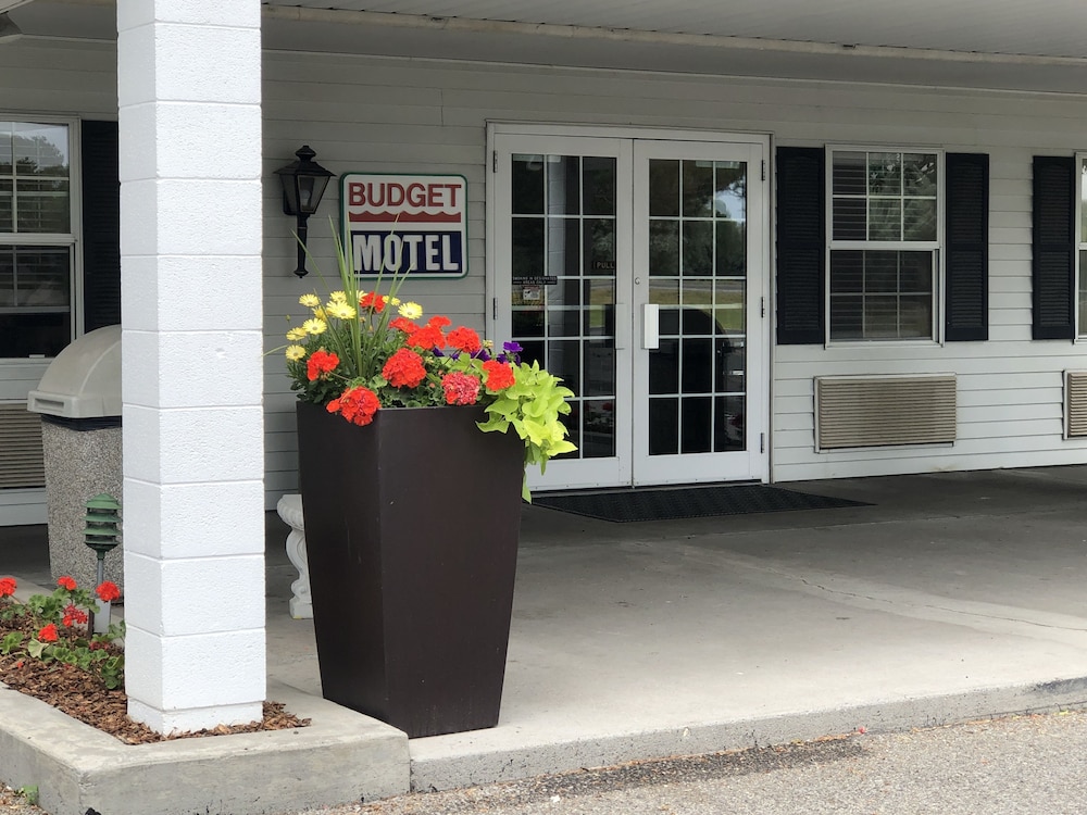 Budget Motel - photo 18