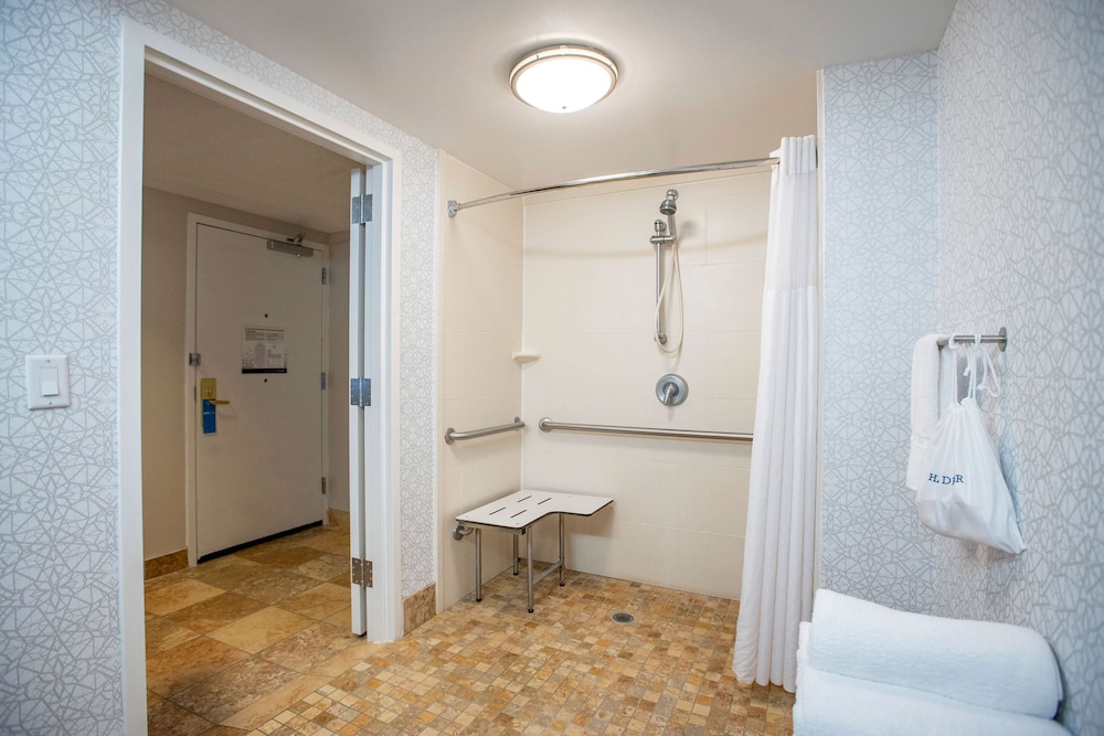 Hampton Inn Pensacola Airport - photo 54