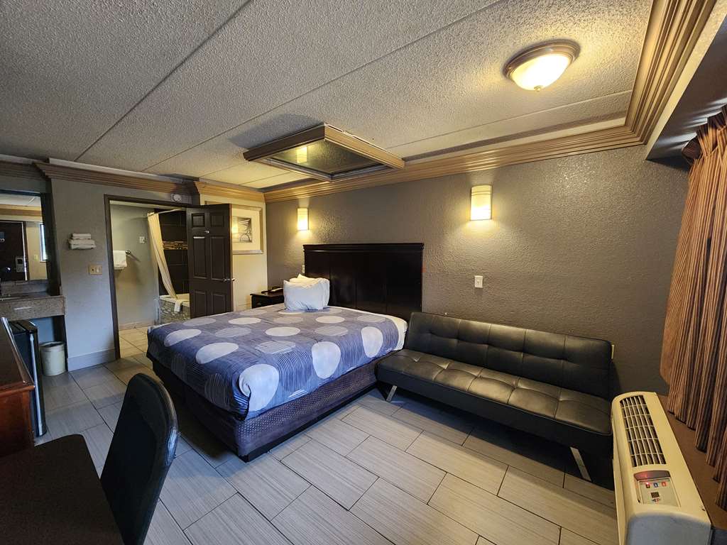 Americas Best Value Inn & Suites Little Rock at Scott Hamilton Dr - photo 48