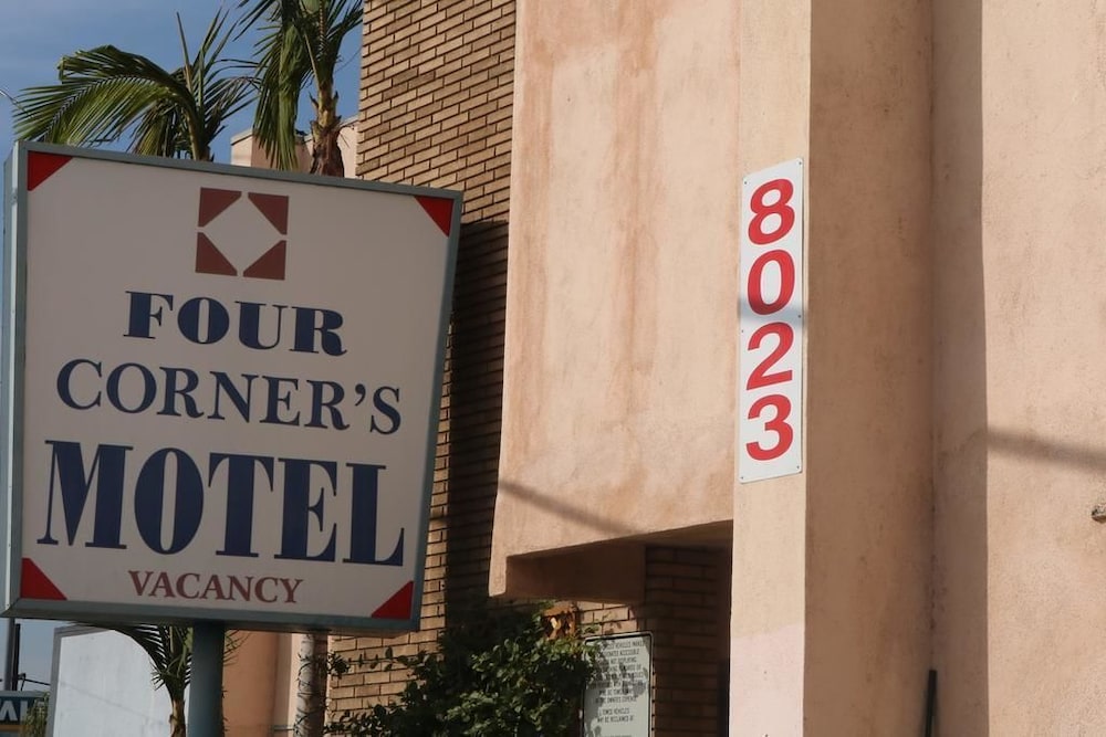 Four Corners motel — hotel in Montebello
