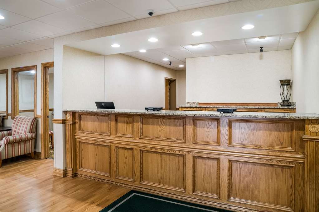 Quality Inn & Suites Saginaw - photo 5