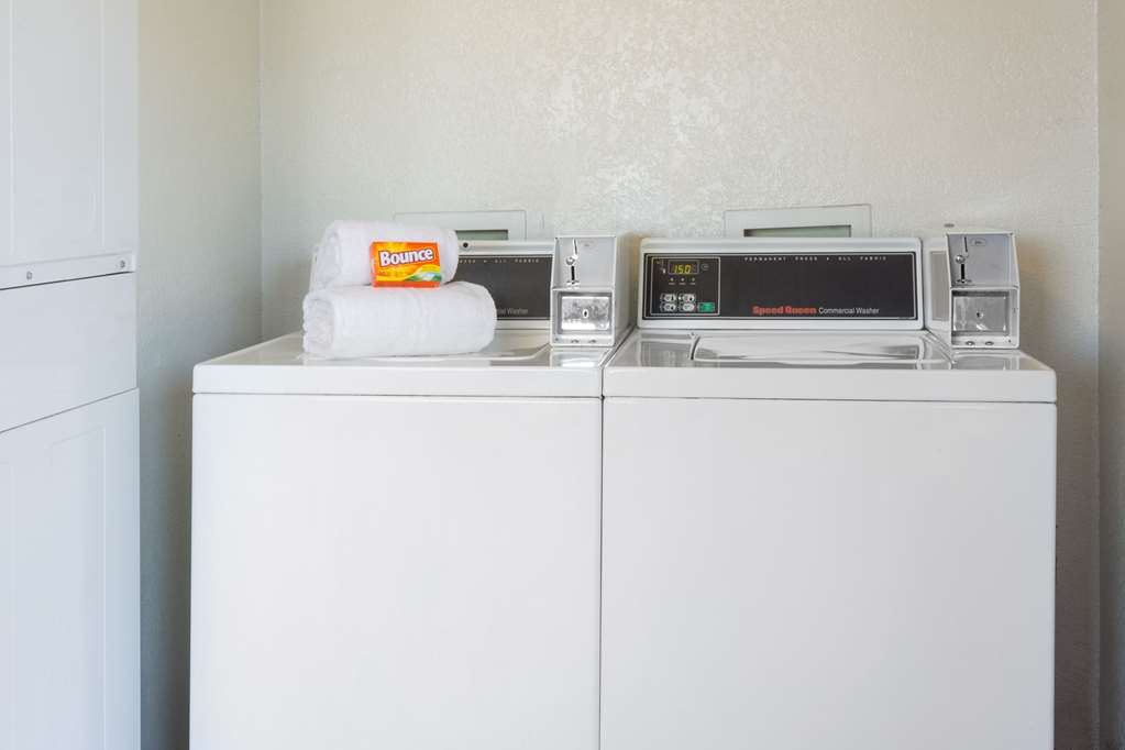 Knights Inn Mesa - photo 17