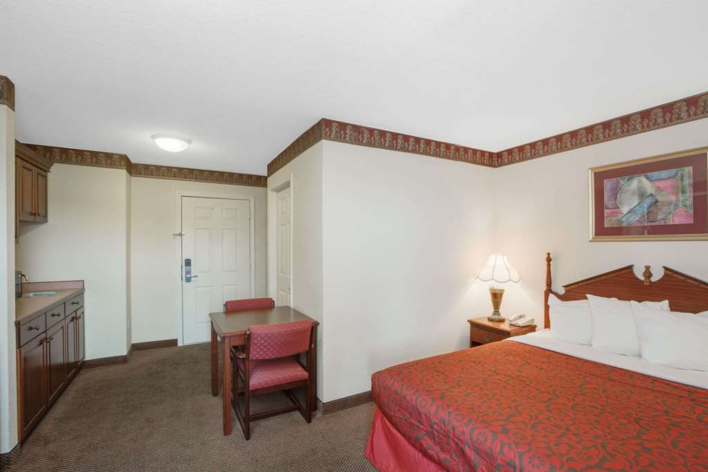 Days Inn by Wyndham Trumann AR - photo 10