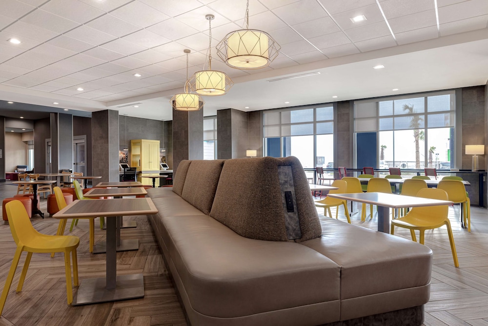 Home2 Suites by Hilton Galveston - photo 6
