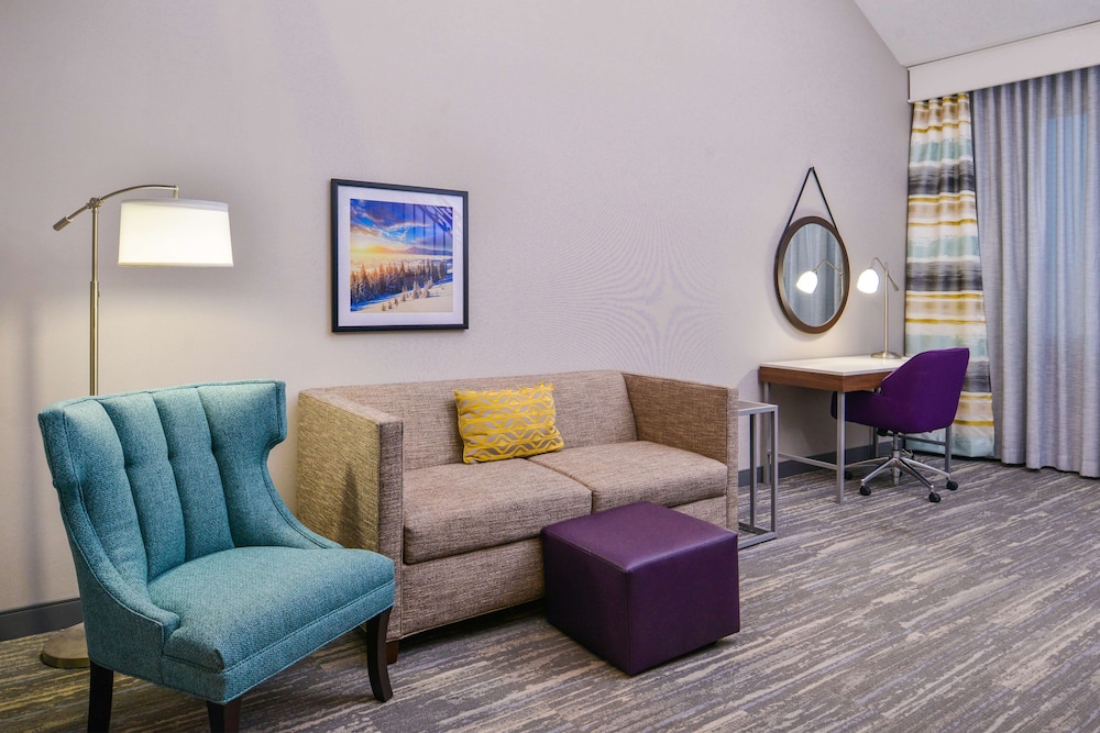 Hampton Inn & Suites Boise Spectrum - photo 12