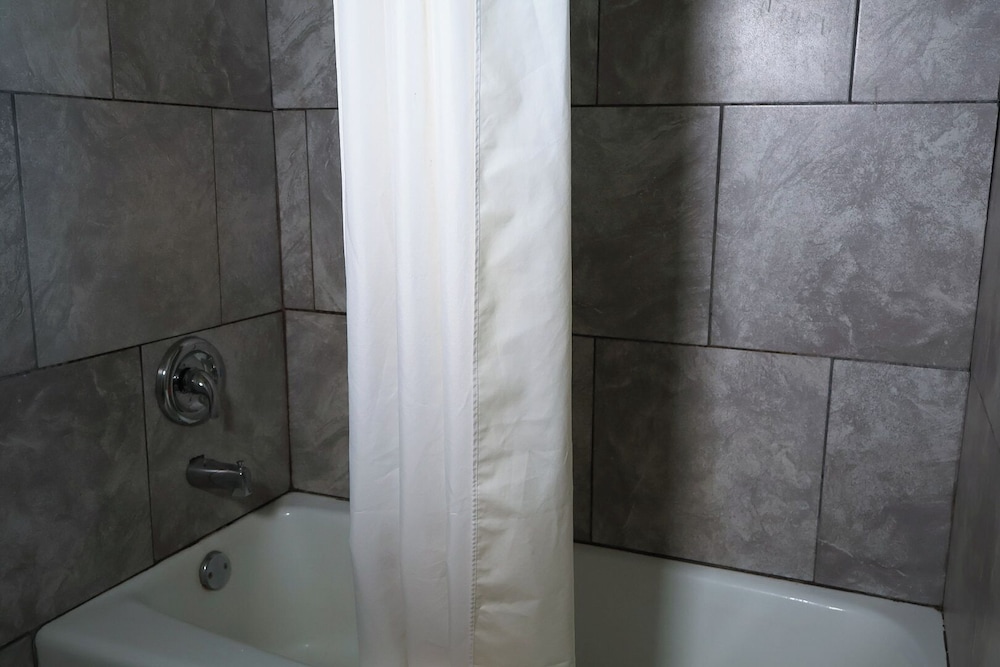 La Junta Inn - photo 41
