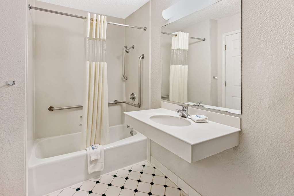 La Quinta Inn by Wyndham Las Cruces Mesilla Valley - photo 8