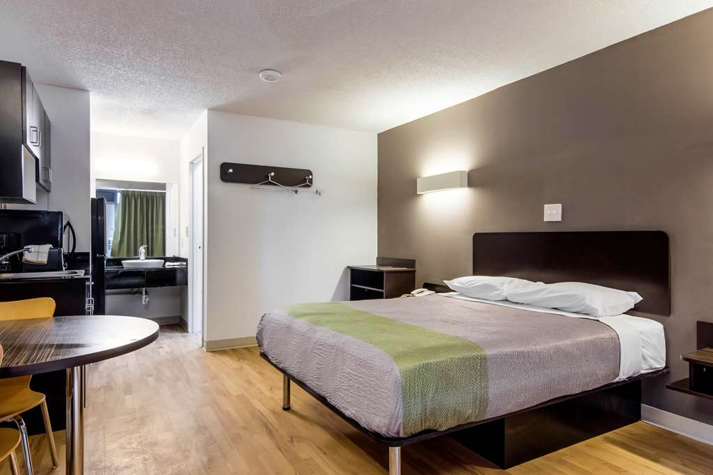 Studio 6 Extended Stay Lagrange GA - photo 8